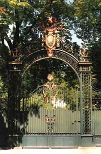 Rooster Gate at the Elys&eacute;e Palace